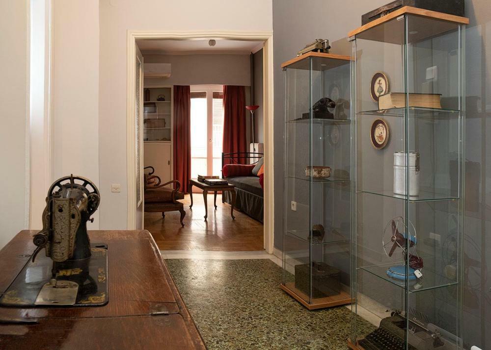 אתונה Vintage Apartment Next To Acropolis Museum מראה חיצוני תמונה