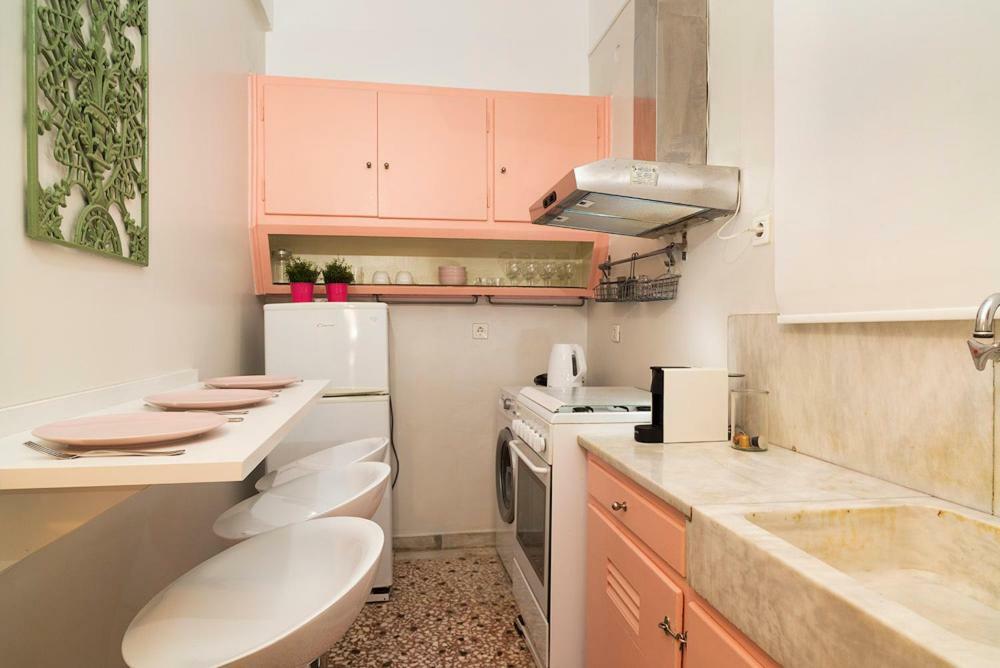 אתונה Vintage Apartment Next To Acropolis Museum מראה חיצוני תמונה
